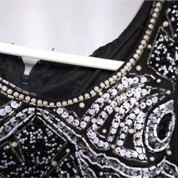 Lawrence Paris Silk Shell Beaded Eveningwear Gown Long Dress Size 12 Black - Picture 7 of 9